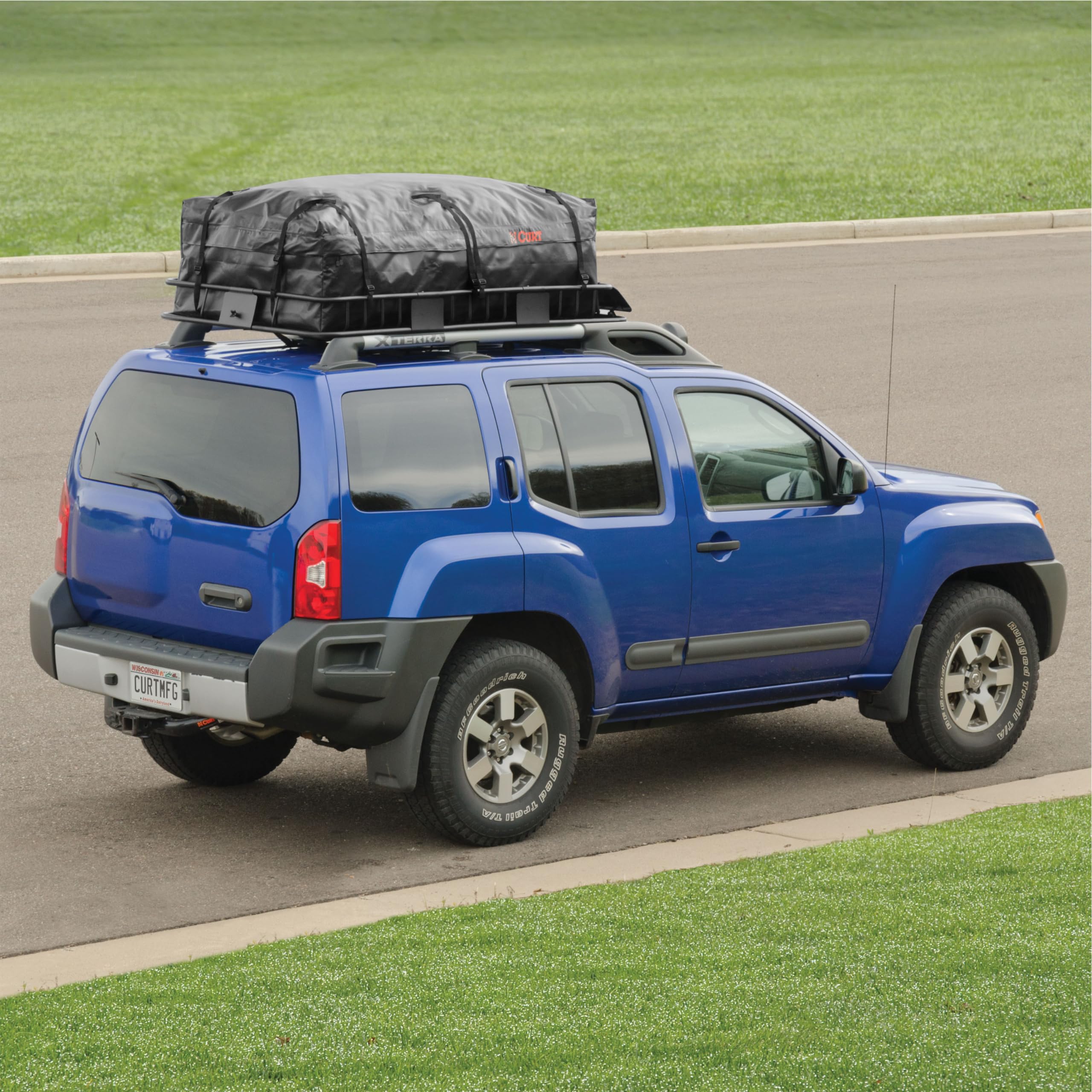 Amazon.com: Curt 18221 Waterproof Rooftop Carrier Cargo Bag